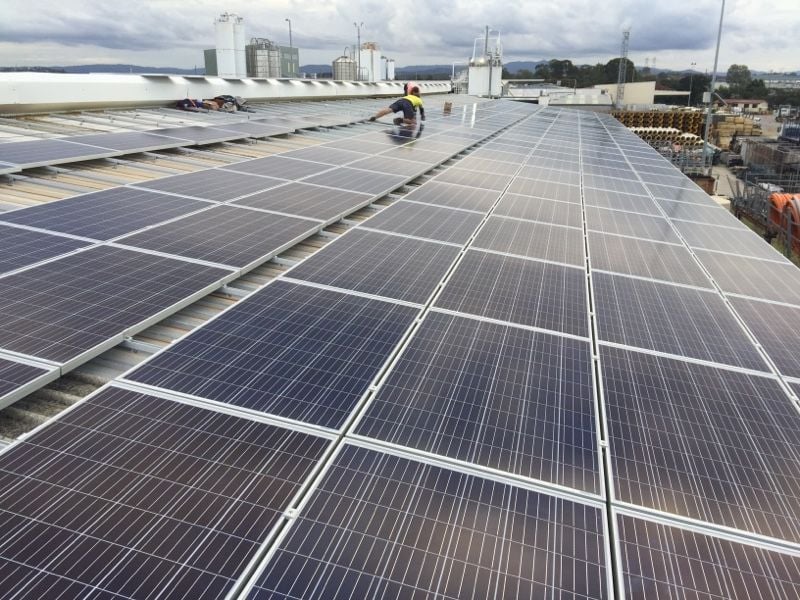 Commercial Solar Image -578f2095e4584