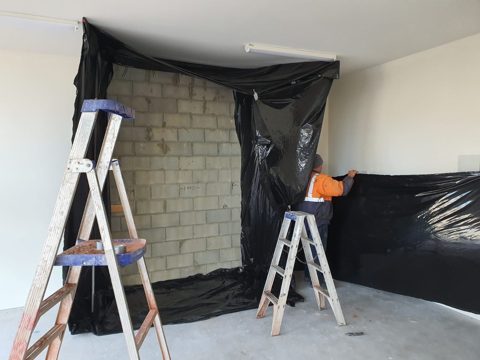 Concrete Cutting Image -5e290efbd2d52