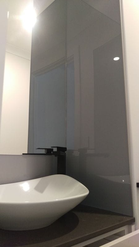Bathroom Splashbacks, Kitchen Resurfacing - ISPS Innovations