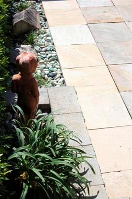 Pavers, Outdoor spaces, Retaining Wall, Restored, Remodel, bakyard, frontyard. Retaining wall photo, Paving photo.