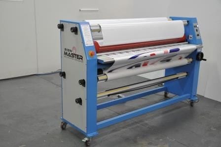 Top tips for buying a wide format laminator and hear what people are saying about the Sign Master Flatbed Applicator