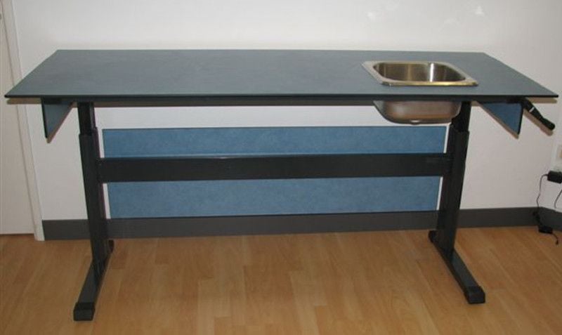 Mobile Demonstration Bench