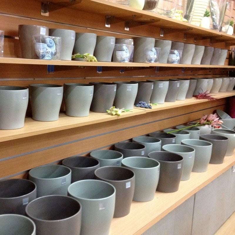 Pots Pots