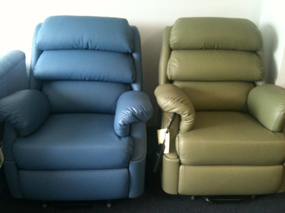 ELECTRIC LIFT CHAIRS AND RECLINERS Image -65b860b15539d