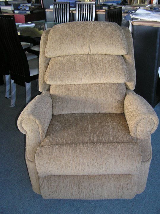 Ebony with Chaise Font Ebony with Chaise Font