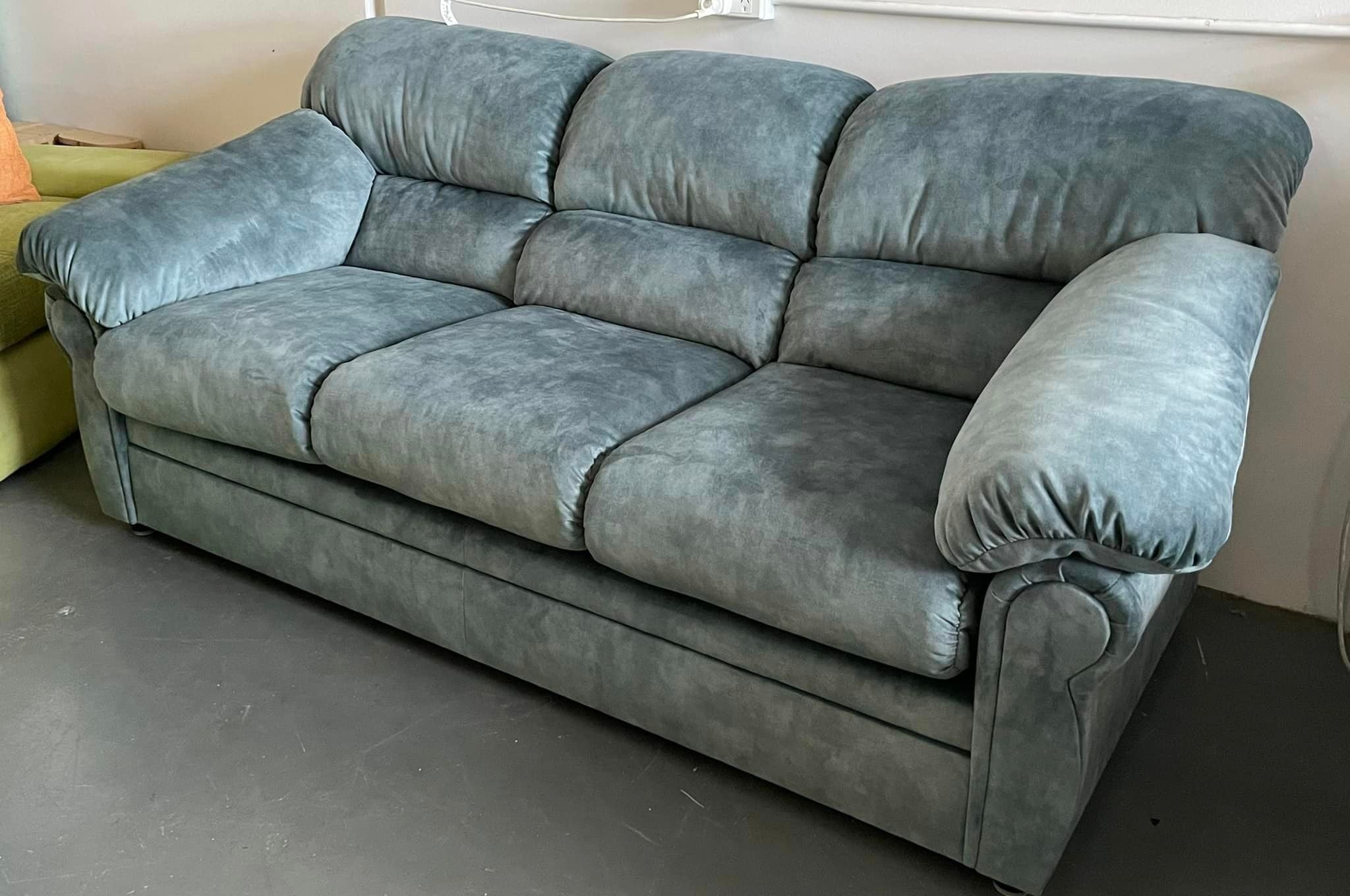 UPHOLSTERY & REUPHOLSTERY FURNITURE Image -65b87842a34d8