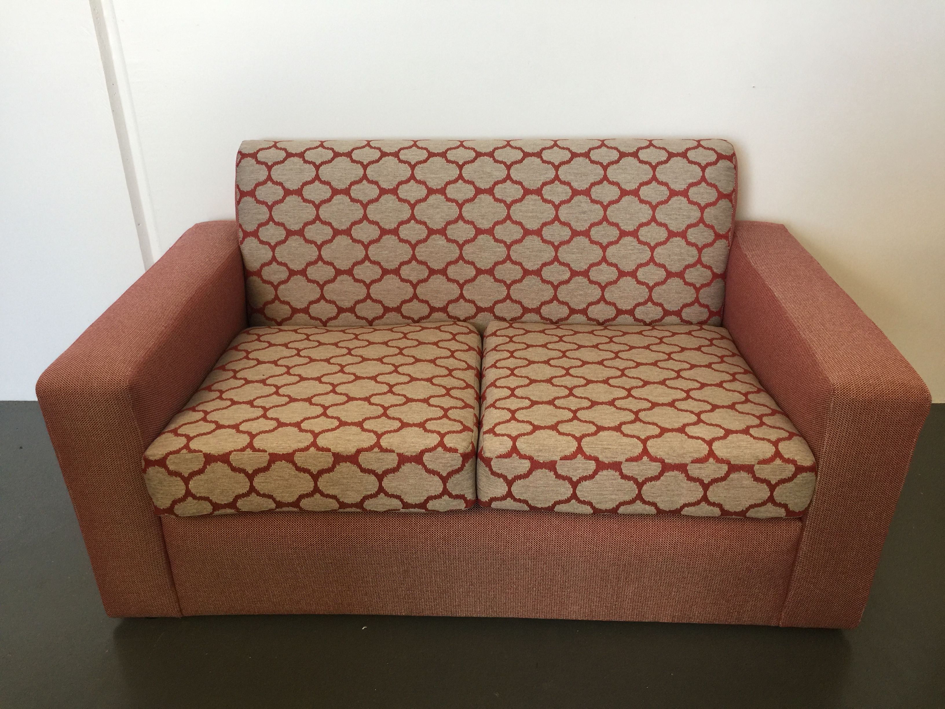 Lounge LOUNGE SUITES - OCCASIONAL CHAIRS - OTTOMANS - BED HEADS Image -65b9b8f91a5dc