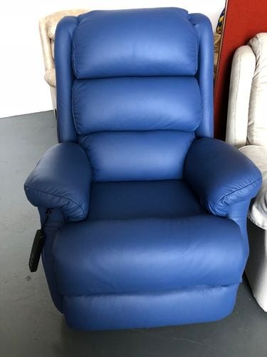 Lift Recliner with Chaise Front