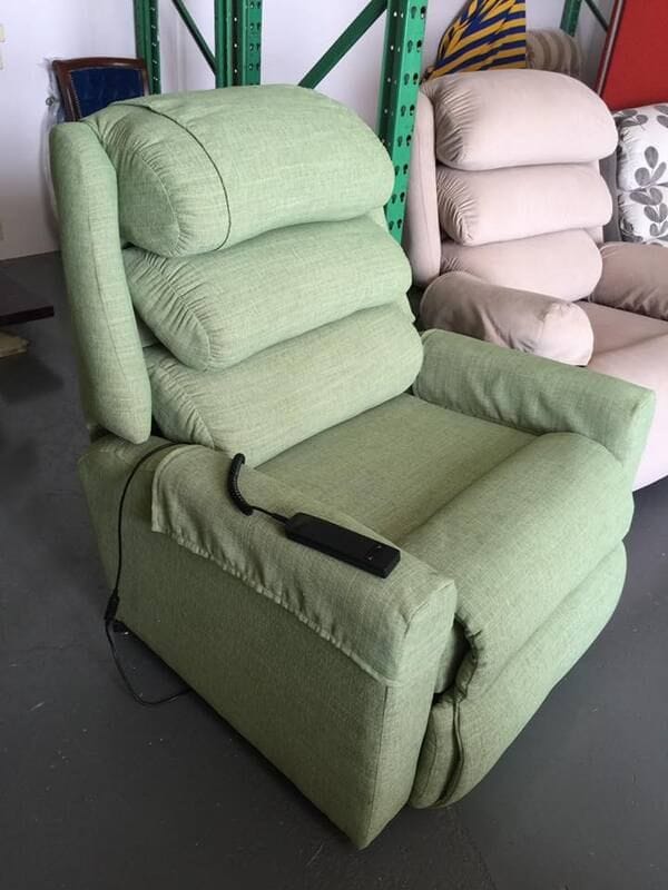 Extra Large Lift Recliner Chair