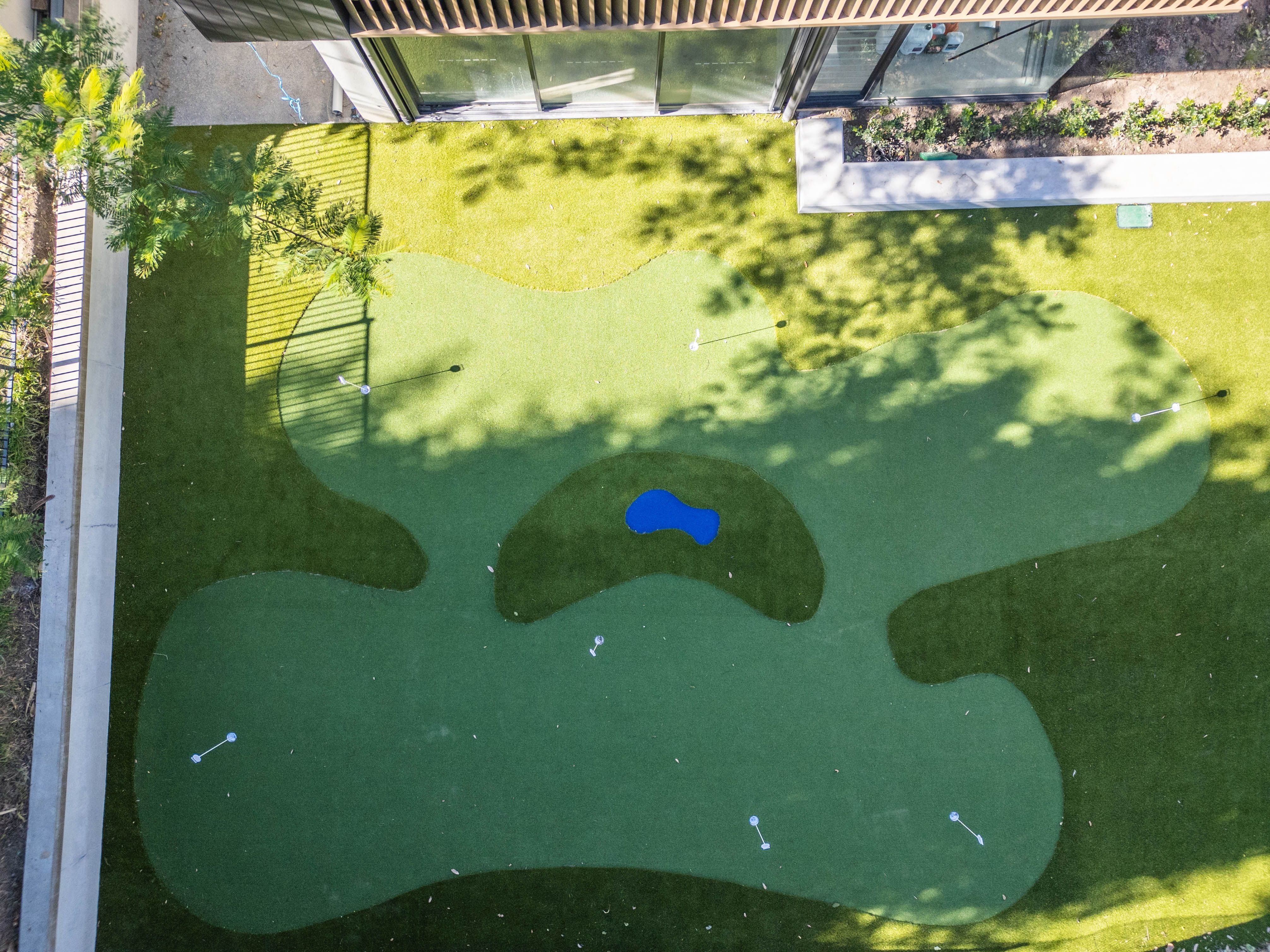 Synthetic Grass Putting Greens Image -678f2f8dcd86b