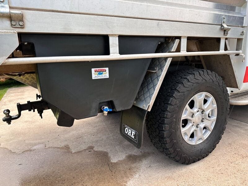 Universal Under Tray Tank 42L