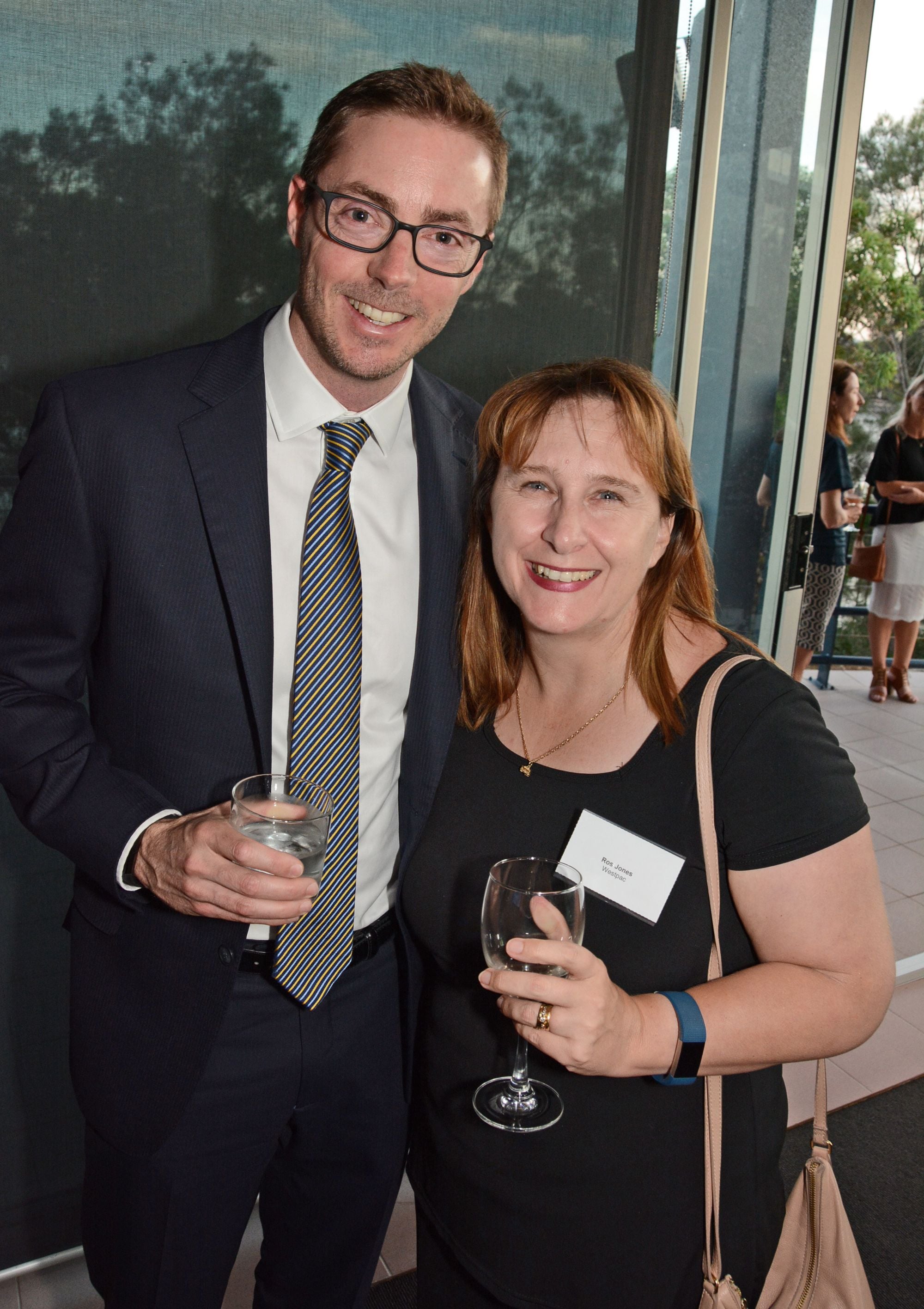 October 2017 Awards hosted by OntheNet Image -59f575a829b6b