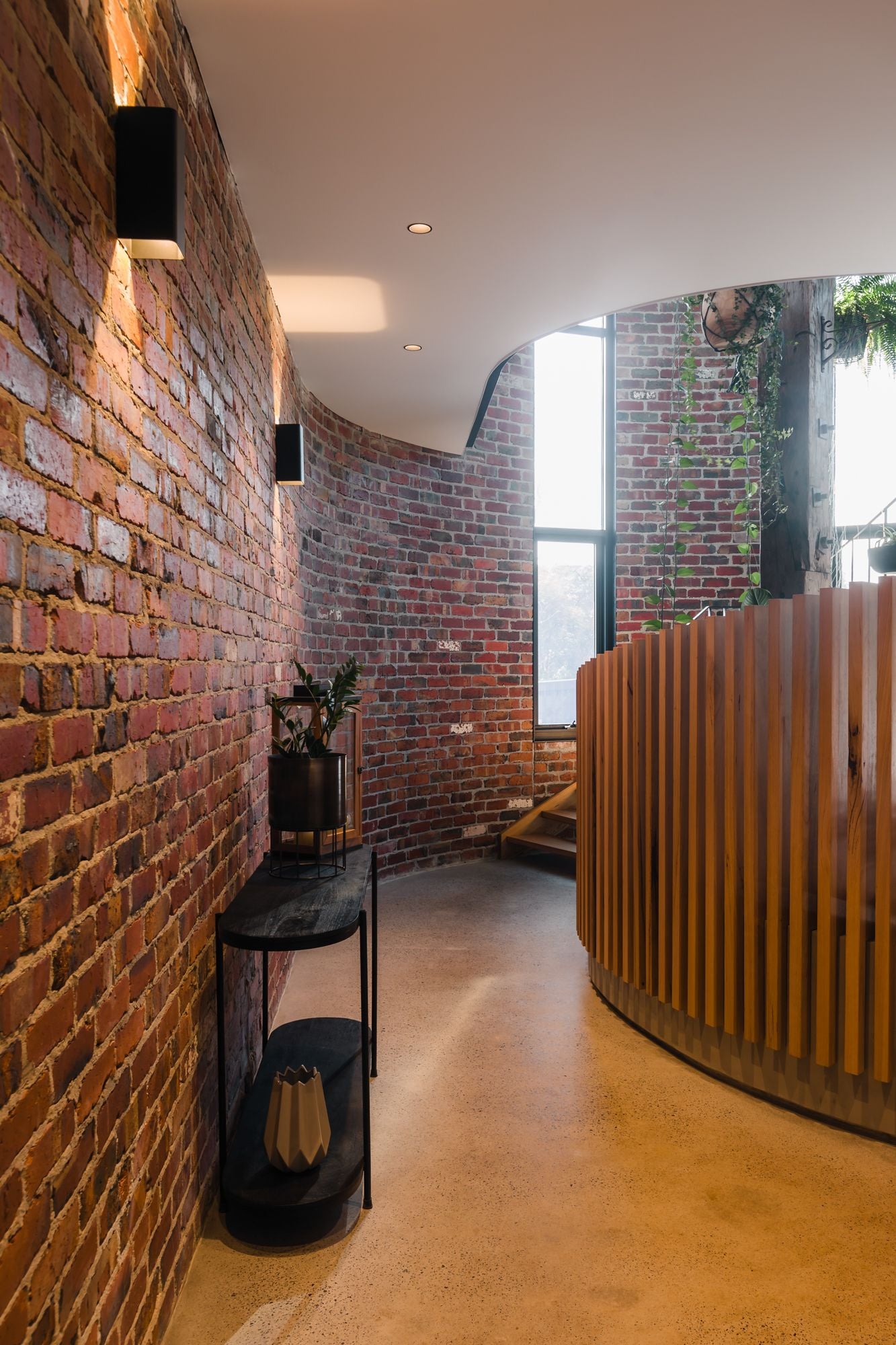 Herbert St Mornington - Red Blue Clinkers Image -63e1dcd928122