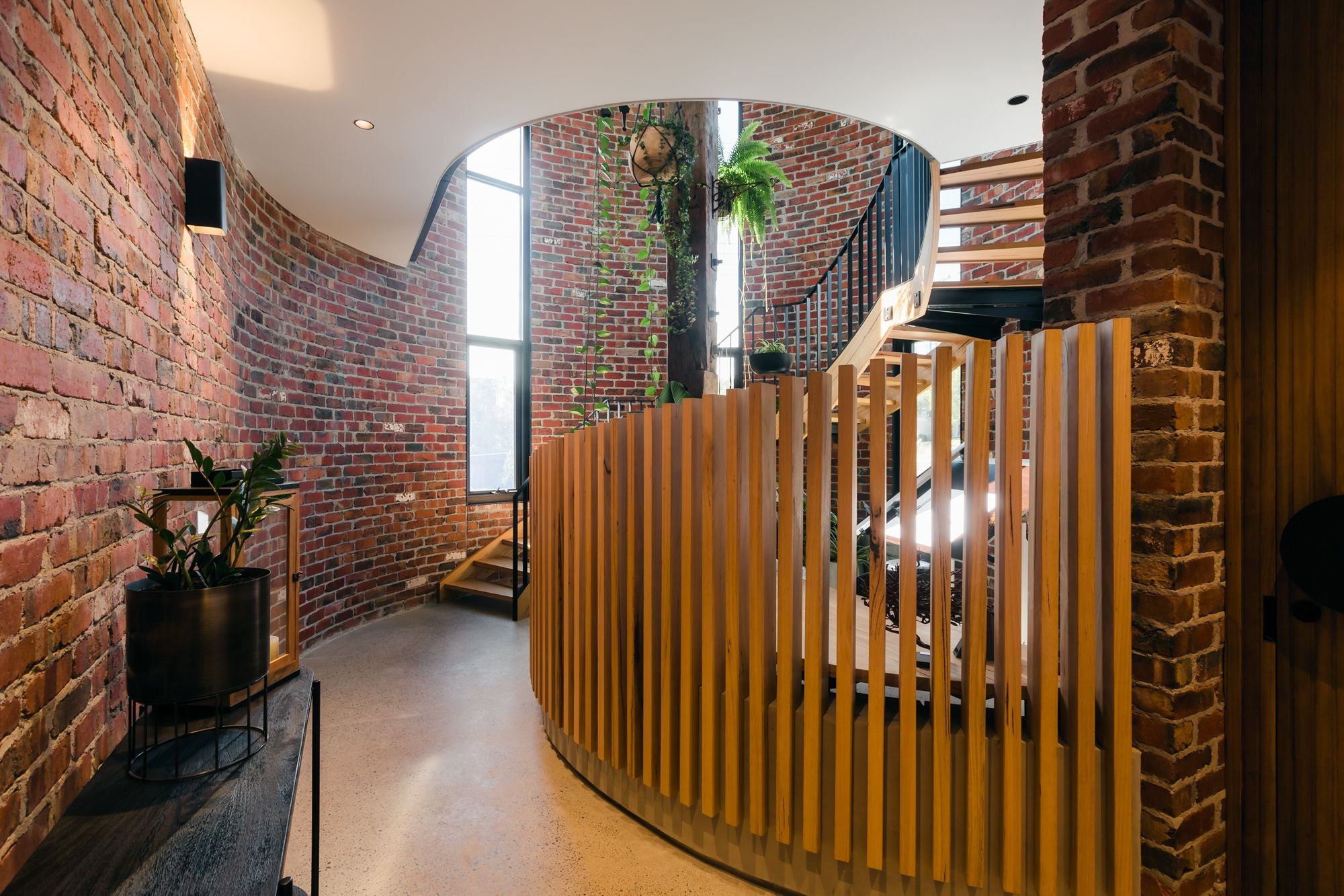 Herbert St Mornington - Red Blue Clinkers Image -63e1dcda06496