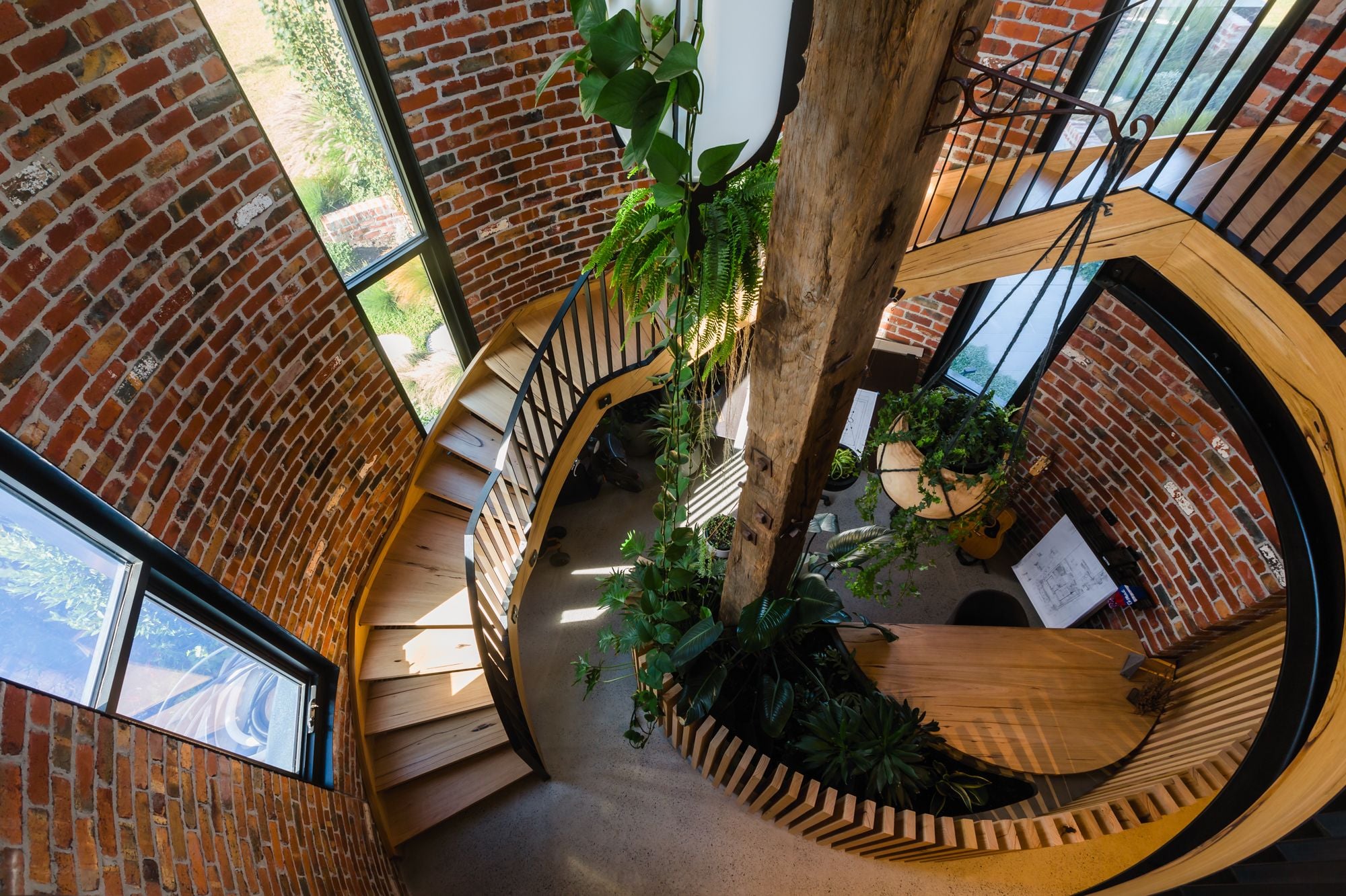 Herbert St Mornington - Red Blue Clinkers Image -63e1dcda3c451