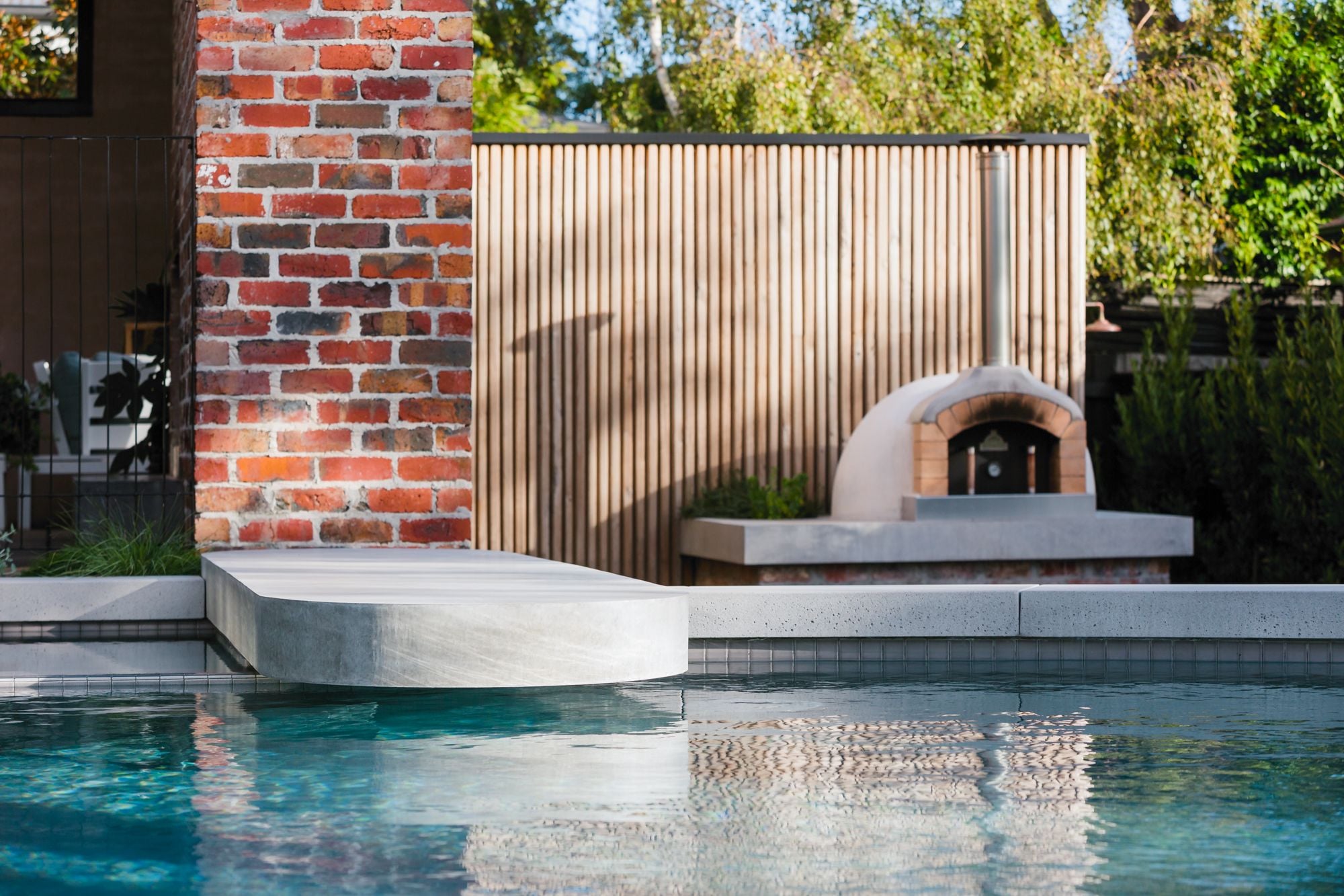 Herbert St Mornington - Red Blue Clinkers Image -63e1dcdb1a382