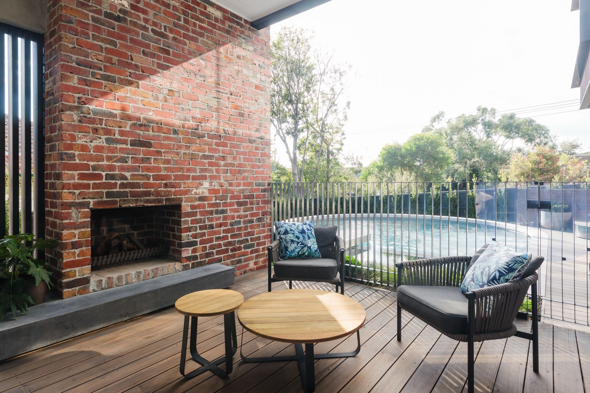 Herbert St Mornington - Red Blue Clinkers Image -63e1dcdb44b1a