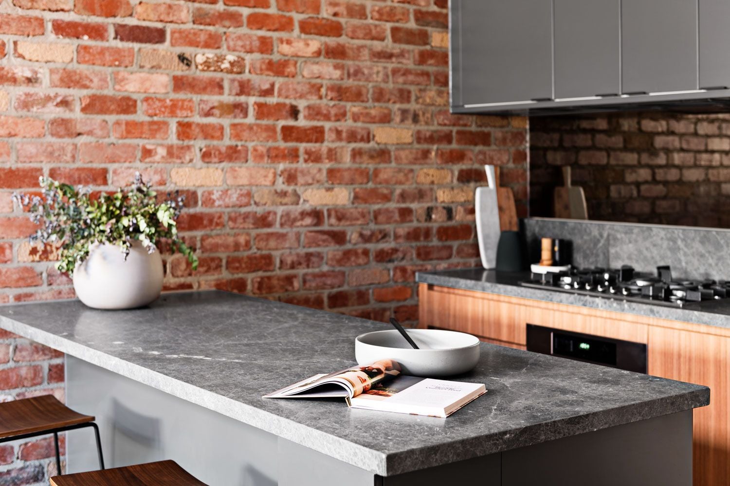 Leveson Place - Face Reds & Red/Blue Clinkers Image -63e2e8d7a3917