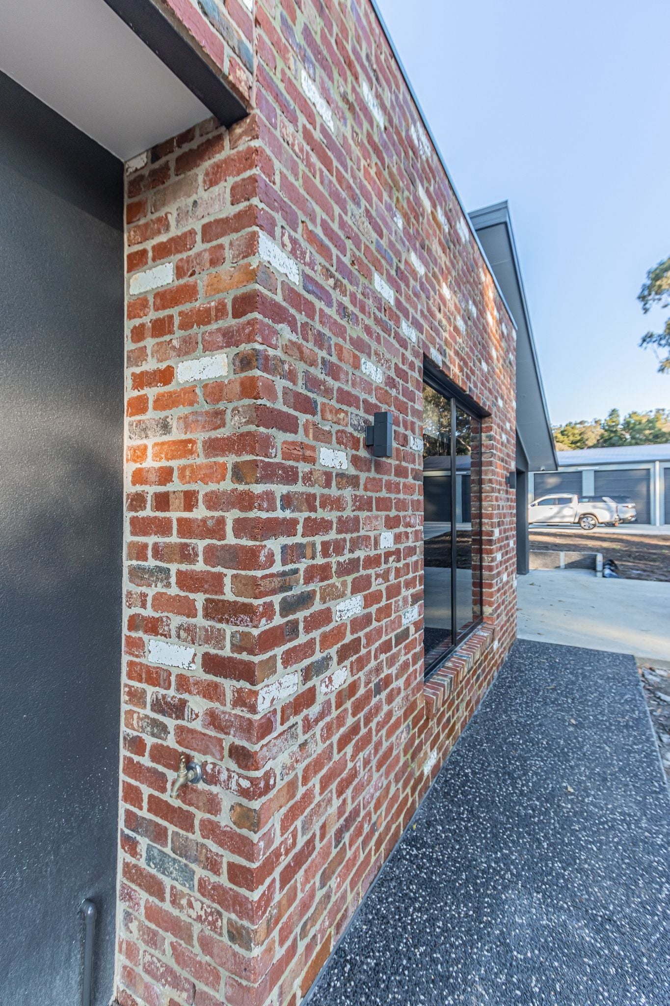 Face Red Face Bricks Image -698161ecee919