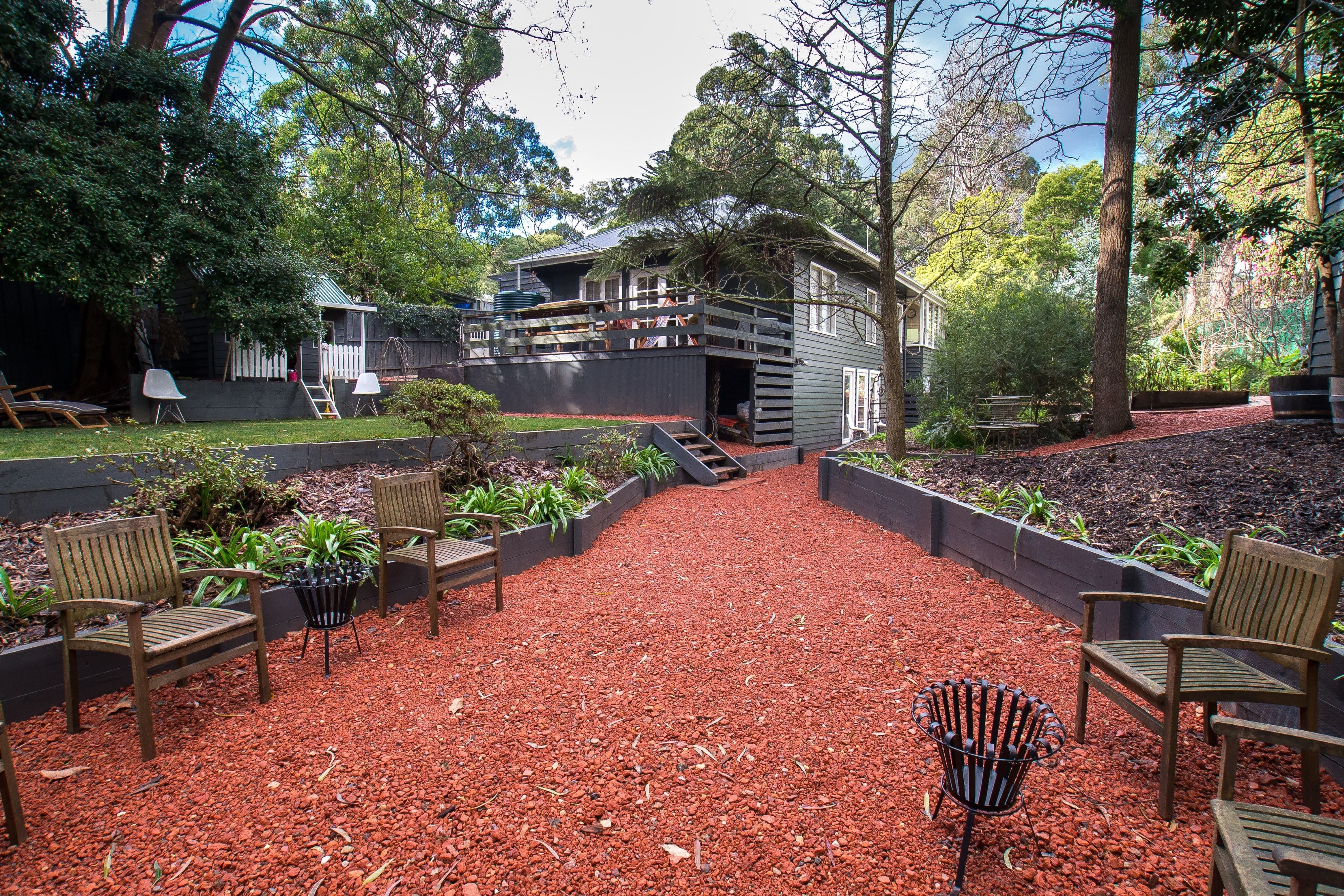 2.5-20mm Crushed Brick - Driveways - paths Image -69b0dba393a90