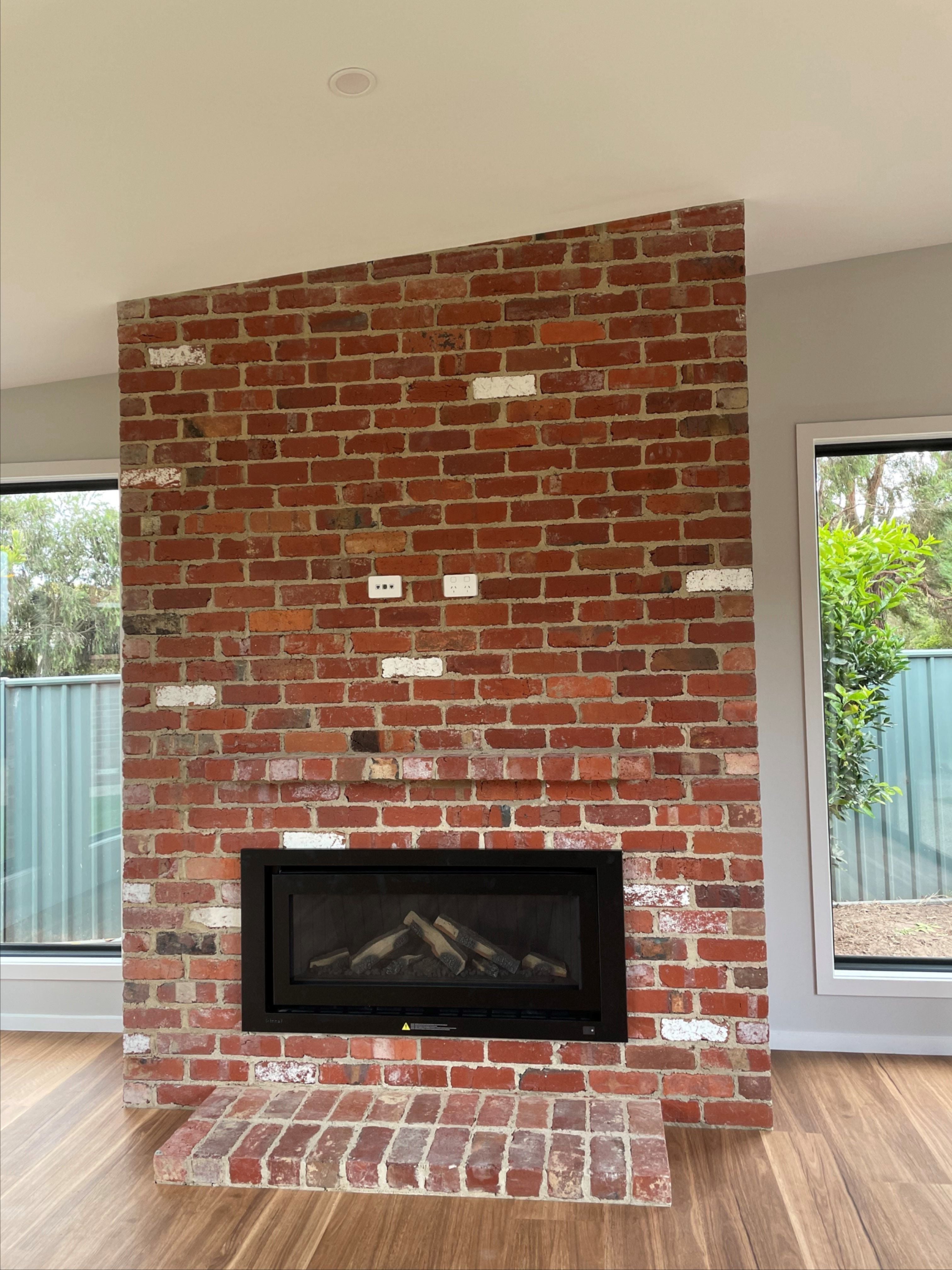 Brick Fireplaces Image -6ab32e33b6ce8
