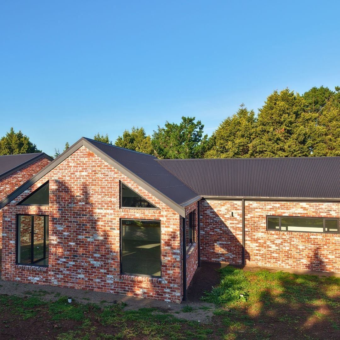 Derbyshire Homes - Rustics and Clinkers Image -6abf2558d186a