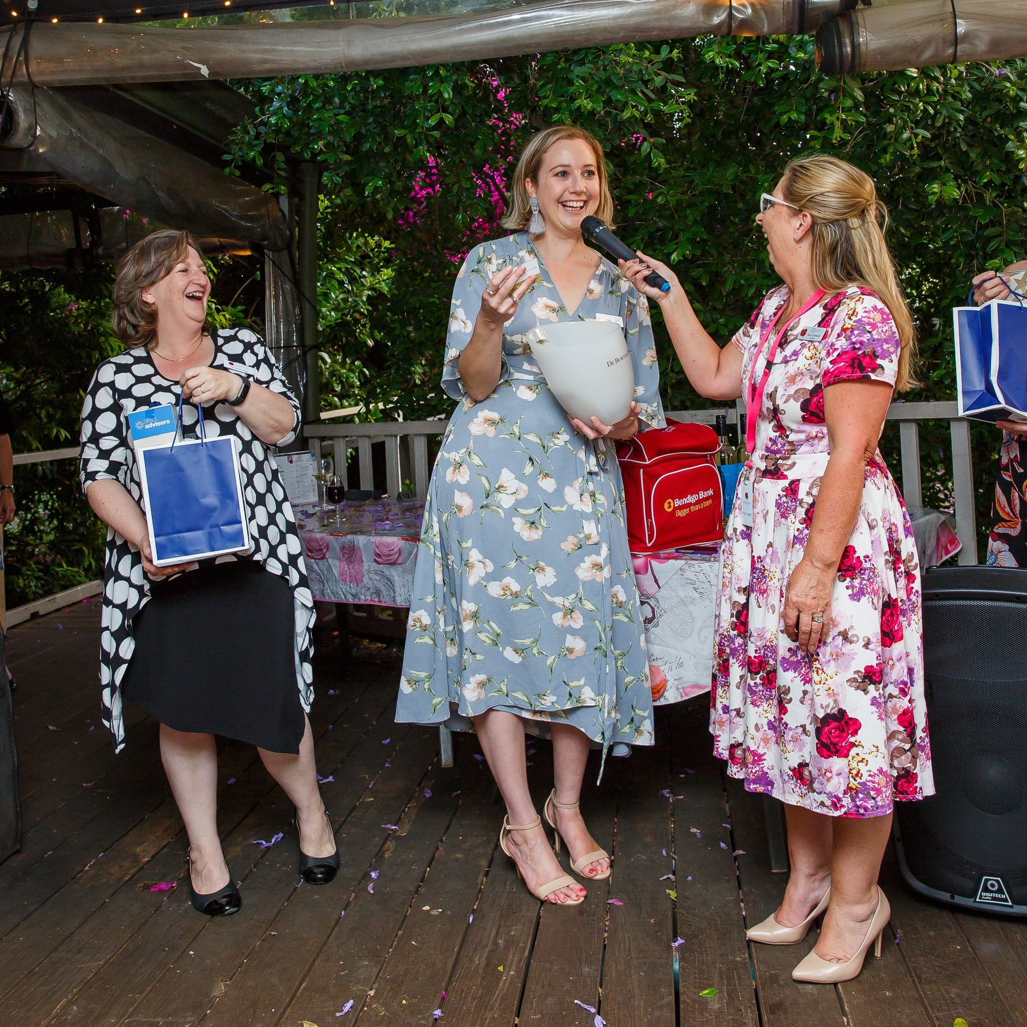 2018 It's in the bag Image -5bfb8645a5d3a