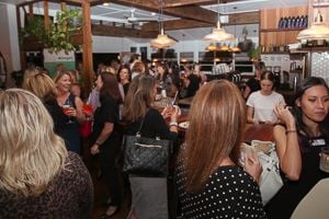2019 Networking Cocktail Event Image -5cceab0f3d093