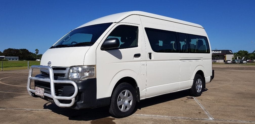 minibus rental in cairns