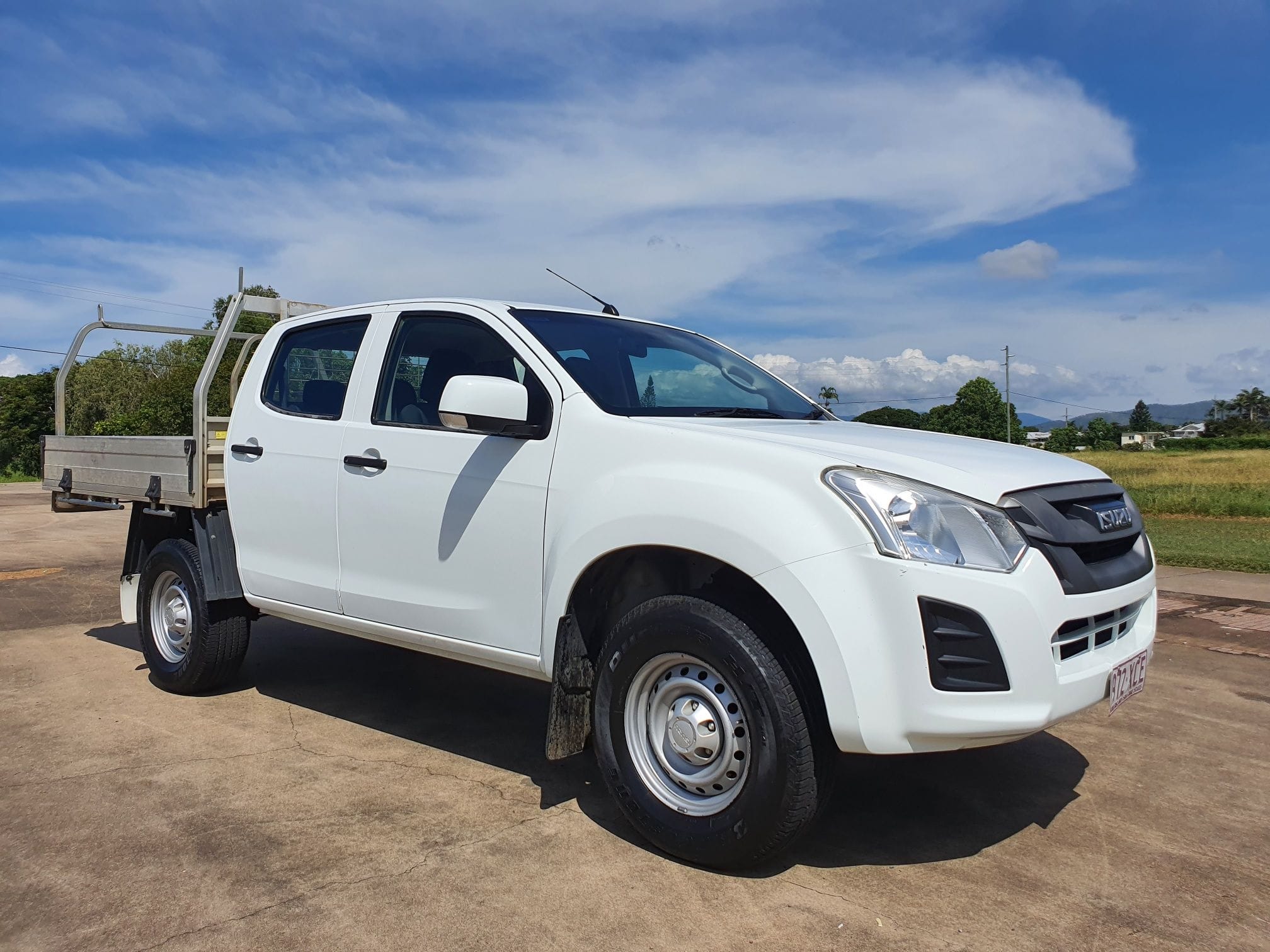 dual cab ute hire in townsville, cairns and mount isa