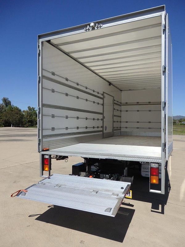 hire a moving truck in cairns, mt isa and townsville