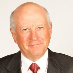 FAIRFAX MEDIA CHAIRMAN SAYS COMPANY MUST DIVERSIFY TO SURVIVE