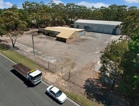 MOLENDINAR PROPERTY SELLS ABOVE RESERVE