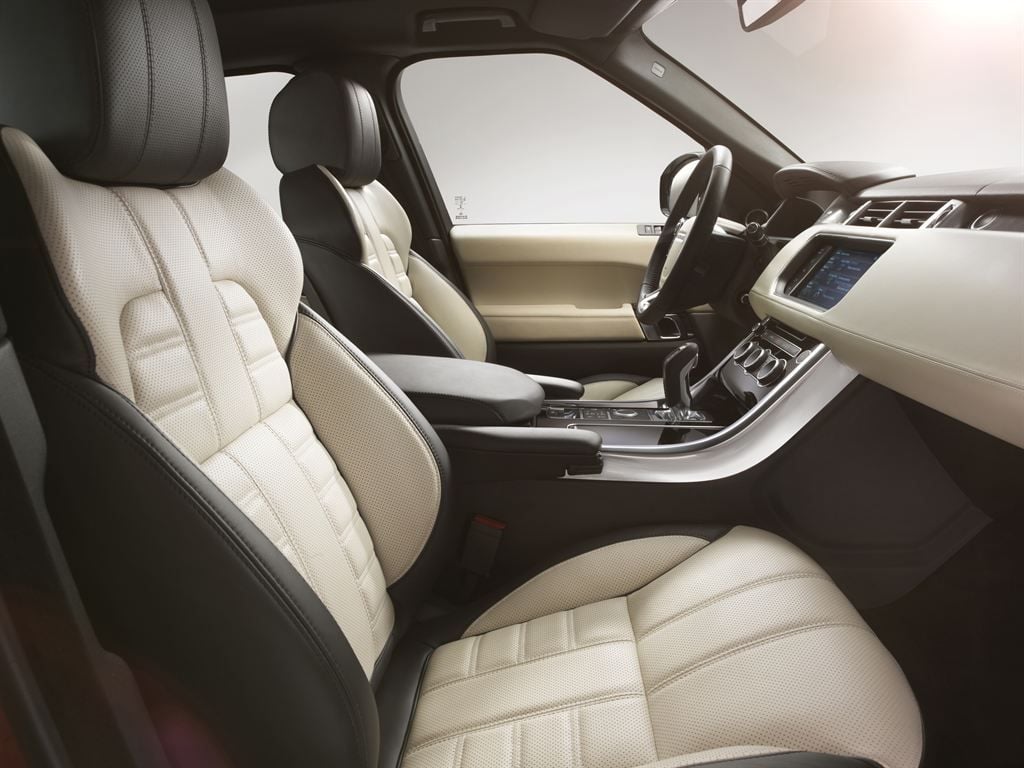 NEW RANGE ROVER SPORT TO LAND AT BRUCE LYNTON