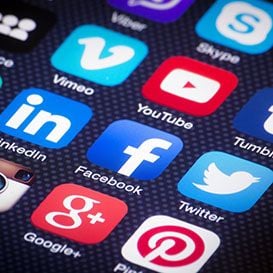JOURNALISTS AND SOCIAL MEDIA SHARE COMPLICATED RELATIONSHIP