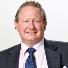 TWIGGY RACES TO LEAVE EMPLOYMENT AGENCY