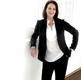 CLEMENTS GOES TONGUE IN CHIC ON HR