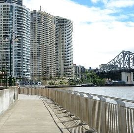 INVESTORS RIDING BRISBANE APARTMENT WAVE