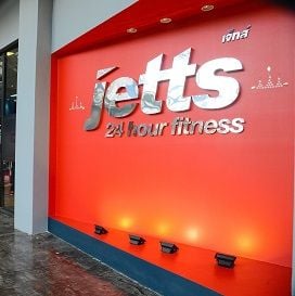 JETTS FITNESS MUSCLES INTO THAILAND