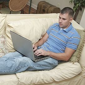COMFY COUCH BEATS CUSHY CHEQUE FOR AUSSIE WORKERS