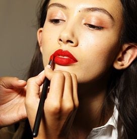 NETO: HEALTH AND BEAUTY SHINES ONLINE