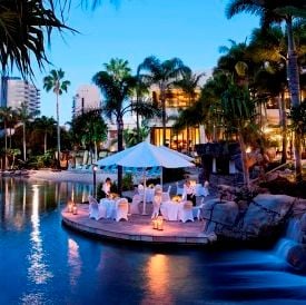 CELEBRATE THE END OF 2016 IN STYLE