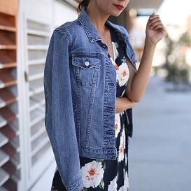 FASHION RETAILER BUCKS THE TREND
