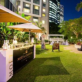 STAMFORD PLAZA DELIVERS CLASSIC RIVERSIDE LUXURY