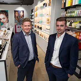 UK RETAIL GIANT ACQUIRES RY.COM.AU