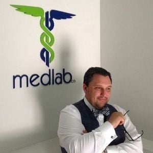 NanaBis cancer trial shows "meaningful pain reduction"
