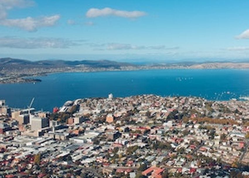 Tasmania to close borders to non-essential travellers