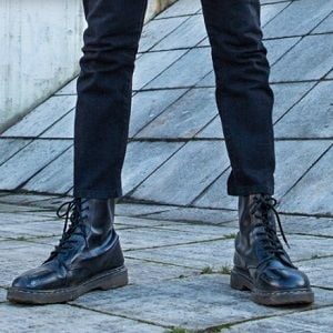 Vans and Dr Martens to lose grip as footwear giant Accent Group closes 470 stores Vans and Dr Martens to lose grip as footwear giant Accent Group closes 470 stores