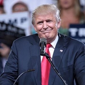 Trump suspends funding for WHO Trump suspends funding for WHO