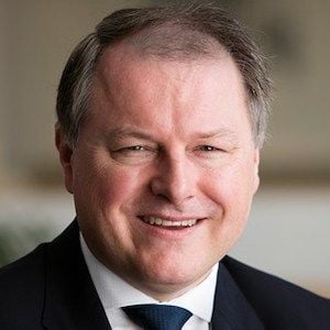 Stockland CEO to retire as commercial property portfolio drops in value